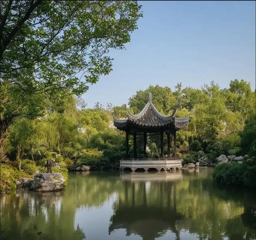 赣县向雪土建有限公司